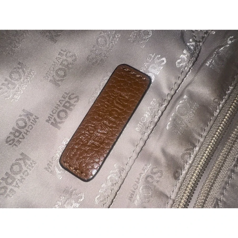 Michael Kors pebbled leather two-Way Hobo Caramel Brown handbag - Picture 7 of 8
